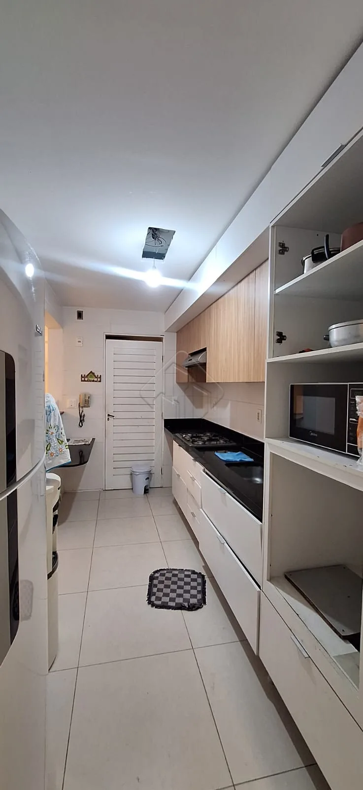 Comprar Apartamento / Padr&atilde;o em Jo&atilde;o Pessoa R$ 450.000,00 - Foto 2