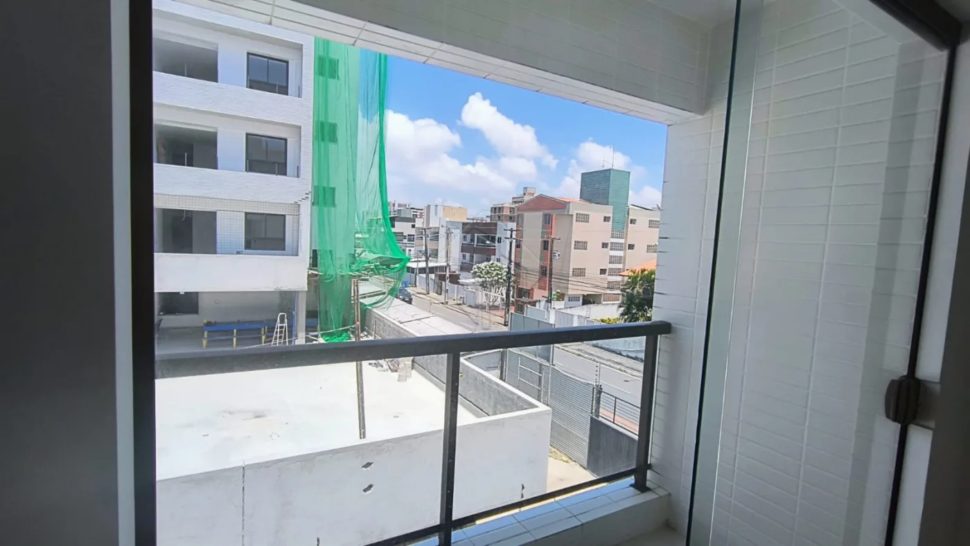 Comprar Apartamento / Padr&atilde;o em Jo&atilde;o Pessoa R$ 399.000,00 - Foto 2