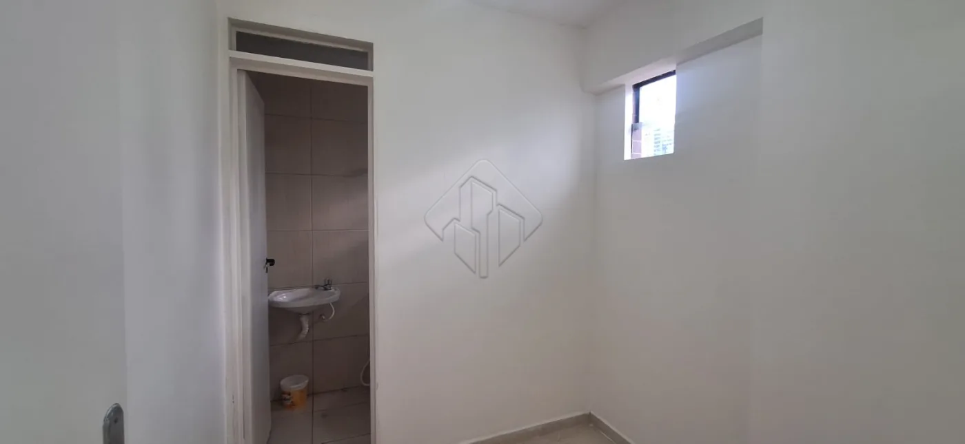 Comprar Apartamento / Padr&atilde;o em Jo&atilde;o Pessoa R$ 550.000,00 - Foto 5