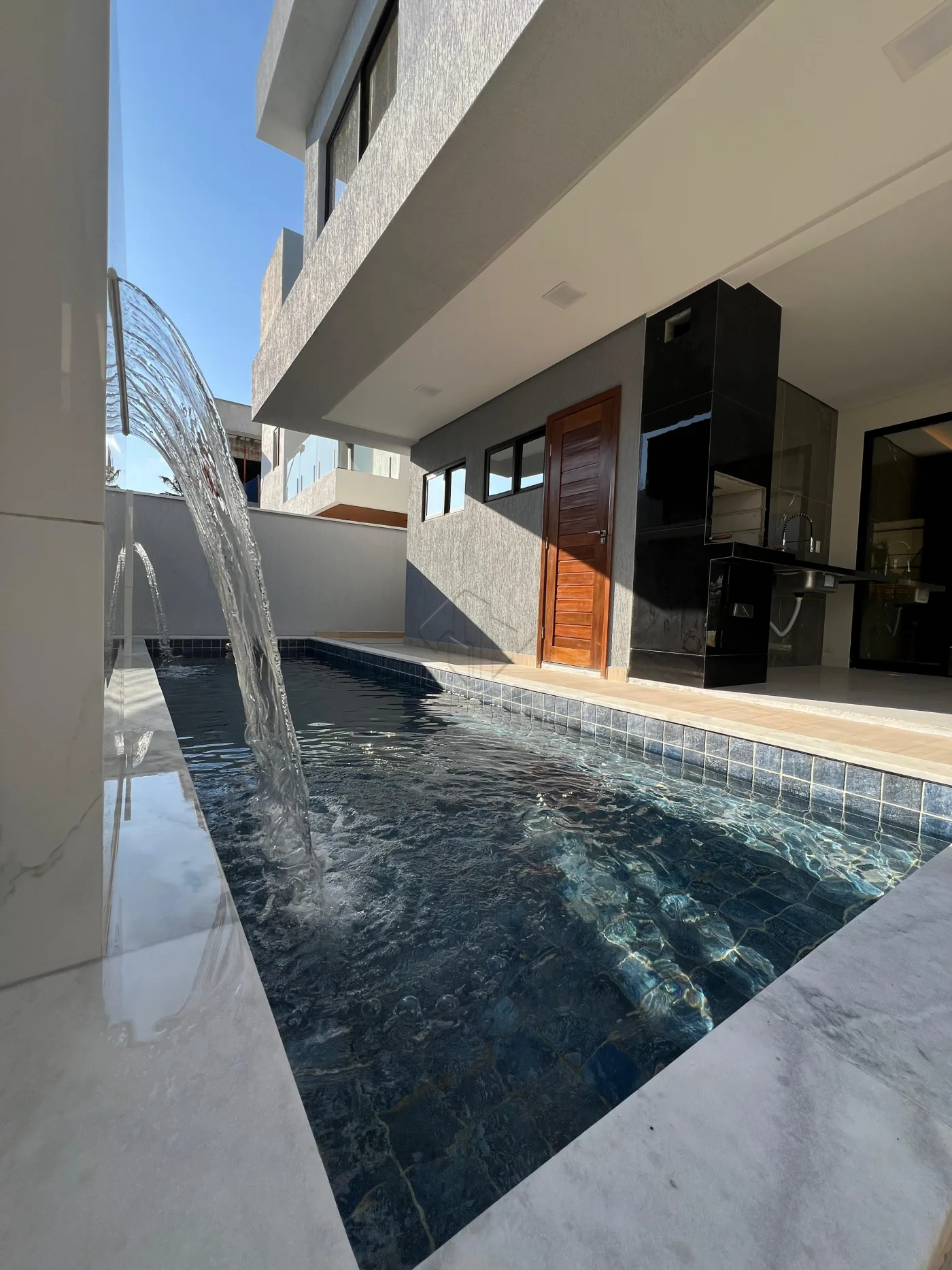 Comprar Casa / Condom&iacute;nio em Jo&atilde;o Pessoa R$ 1.300.000,00 - Foto 2