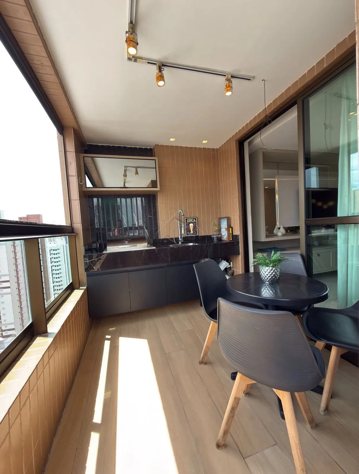 Comprar Apartamento / Padr&atilde;o em Jo&atilde;o Pessoa R$ 1.049.000,00 - Foto 2