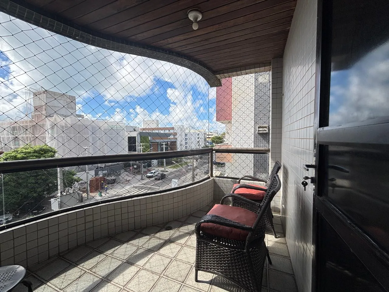 Comprar Apartamento / Padr&atilde;o em Jo&atilde;o Pessoa R$ 650.000,00 - Foto 4
