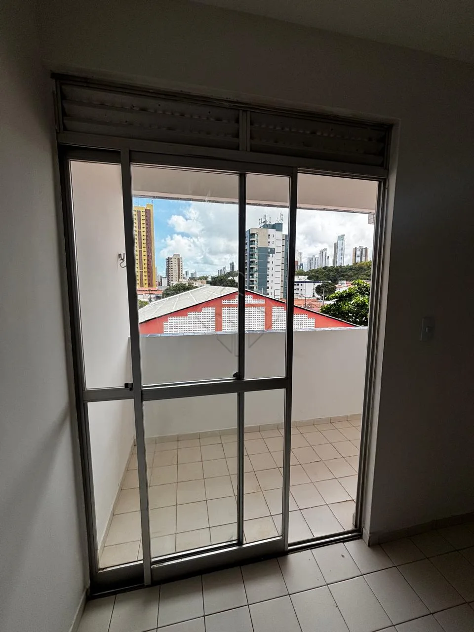 Comprar Apartamento / Padr&atilde;o em Jo&atilde;o Pessoa R$ 290.000,00 - Foto 2