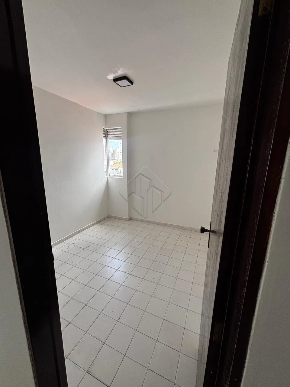 Comprar Apartamento / Padr&atilde;o em Jo&atilde;o Pessoa R$ 290.000,00 - Foto 8