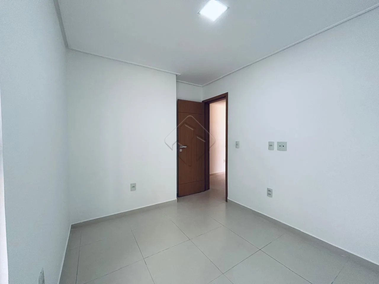 Comprar Apartamento / Padr&atilde;o em Jo&atilde;o Pessoa R$ 360.000,00 - Foto 5