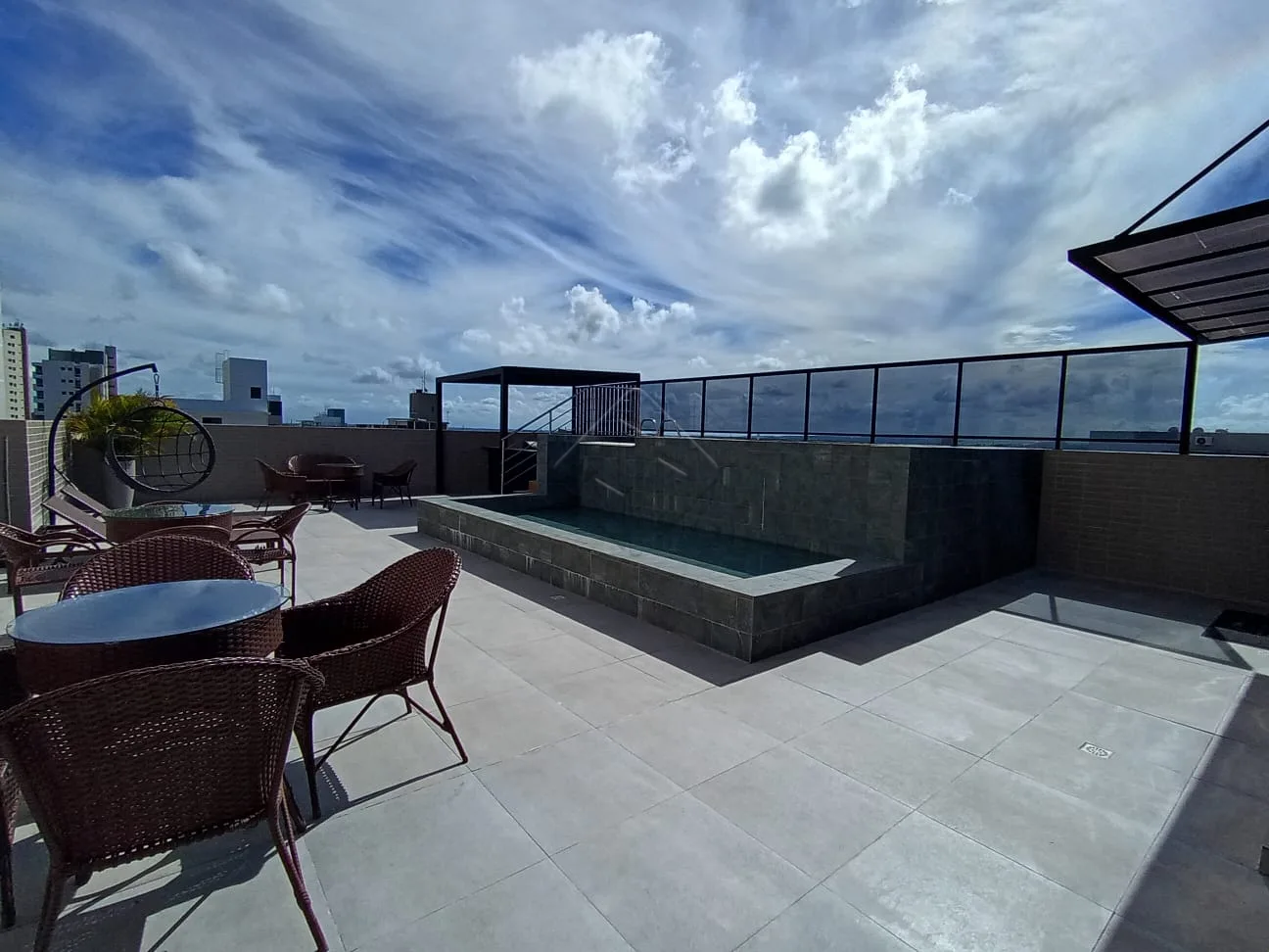 Alugar Apartamento / Flat em Cabedelo R$ 2.600,00 - Foto 12