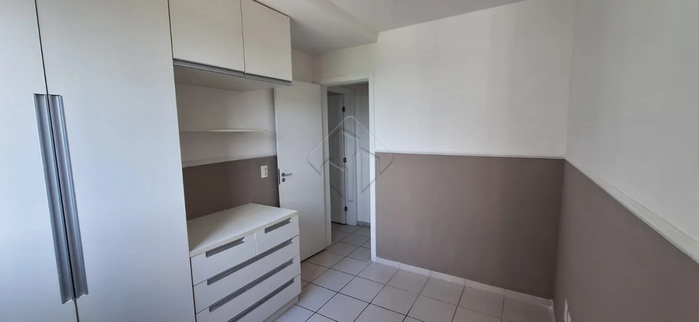 Comprar Apartamento / Padr&atilde;o em Jo&atilde;o Pessoa R$ 379.000,00 - Foto 4