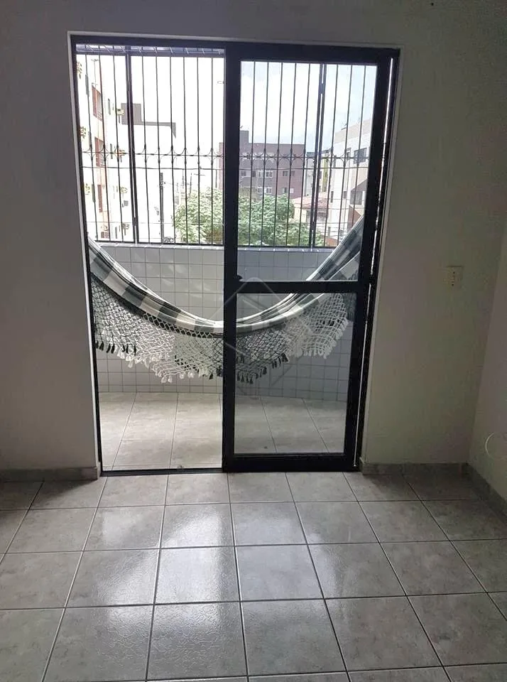 Comprar Apartamento / Padr&atilde;o em Jo&atilde;o Pessoa R$ 289.000,00 - Foto 3