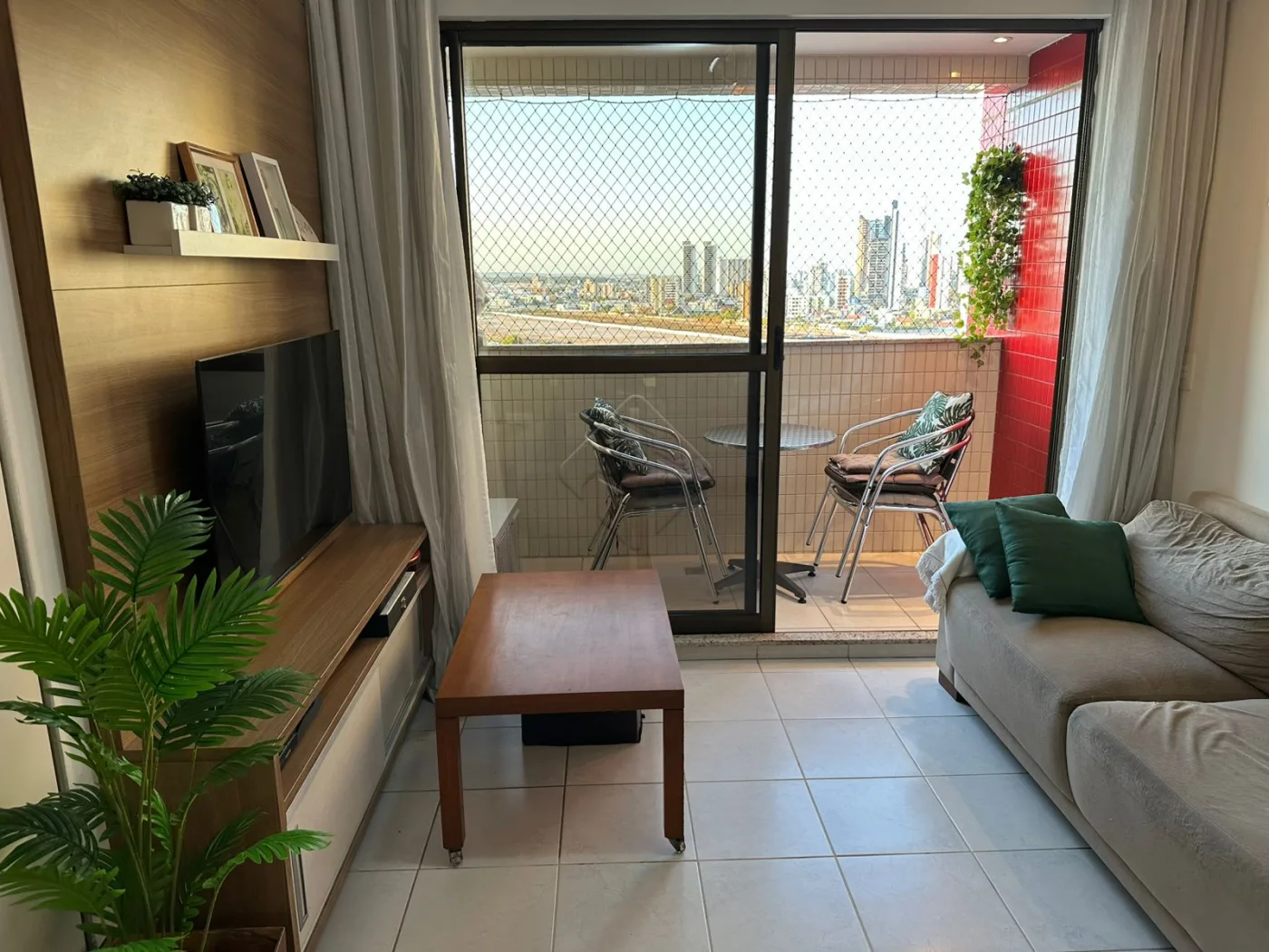 Comprar Apartamento / Padr&atilde;o em Jo&atilde;o Pessoa R$ 790.000,00 - Foto 4
