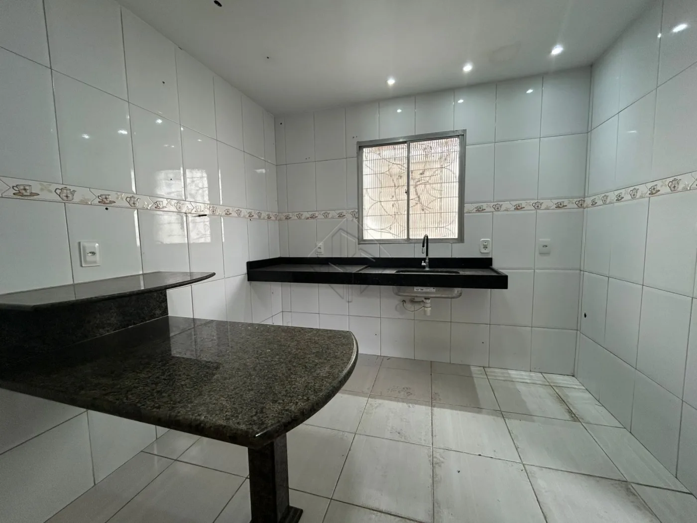 Comprar Casa / Padr&atilde;o em Jo&atilde;o Pessoa R$ 450.000,00 - Foto 7