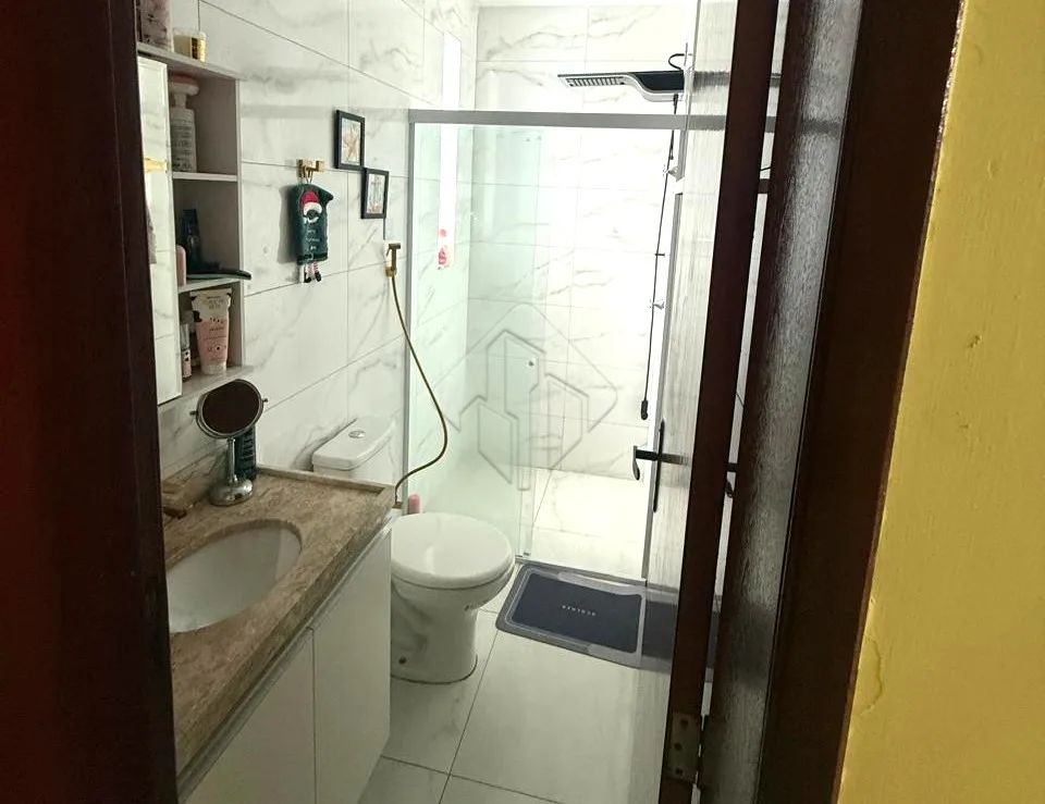 Comprar Apartamento / Padr&atilde;o em Jo&atilde;o Pessoa R$ 380.000,00 - Foto 8