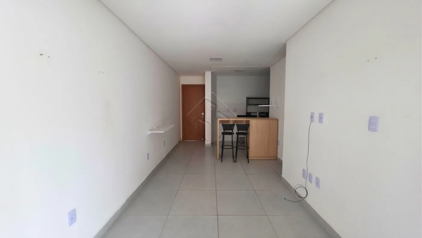Comprar Apartamento / Padr&atilde;o em Jo&atilde;o Pessoa R$ 435.000,00 - Foto 3