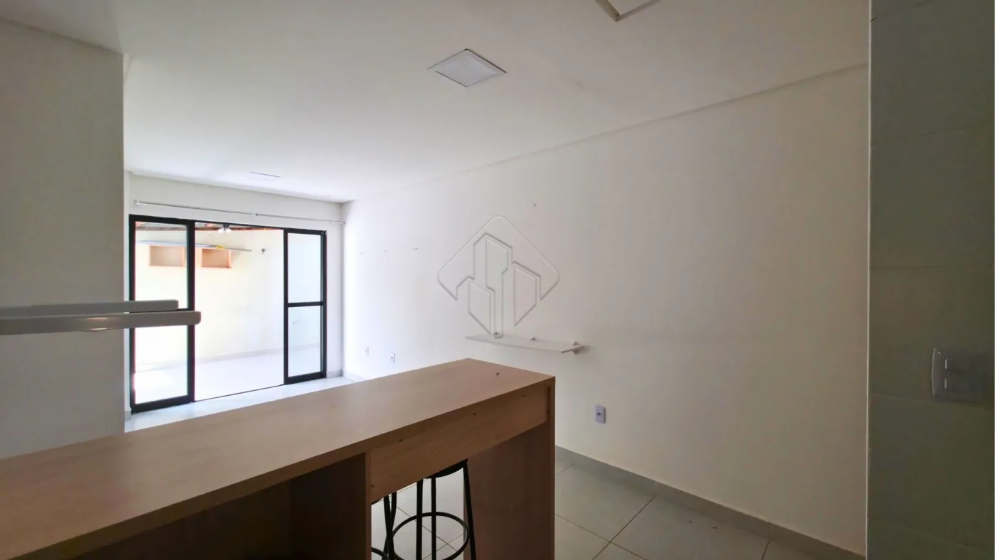 Comprar Apartamento / Padr&atilde;o em Jo&atilde;o Pessoa R$ 435.000,00 - Foto 4