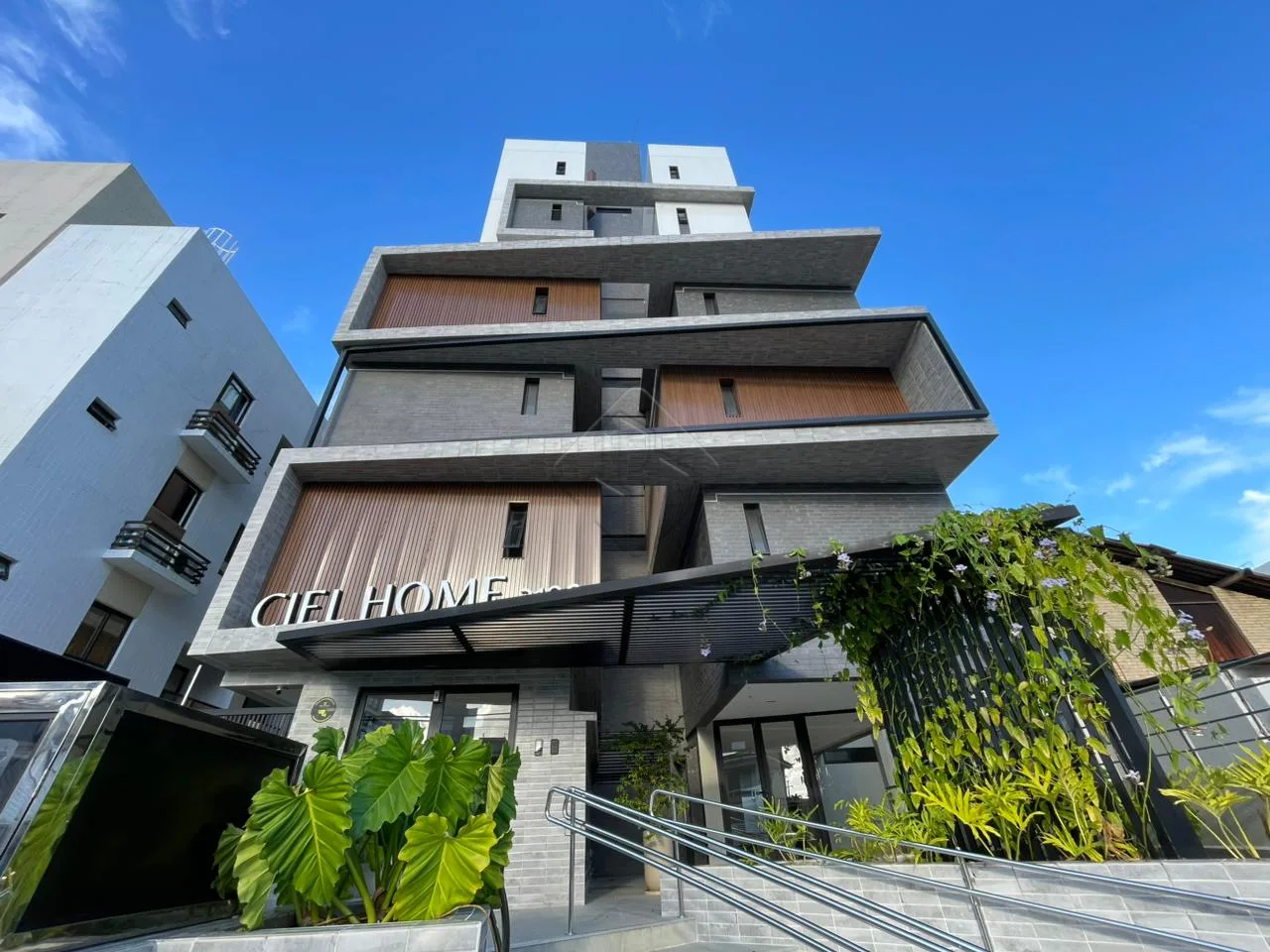 Comprar Apartamento / Flat em Jo&atilde;o Pessoa R$ 305.000,00 - Foto 1