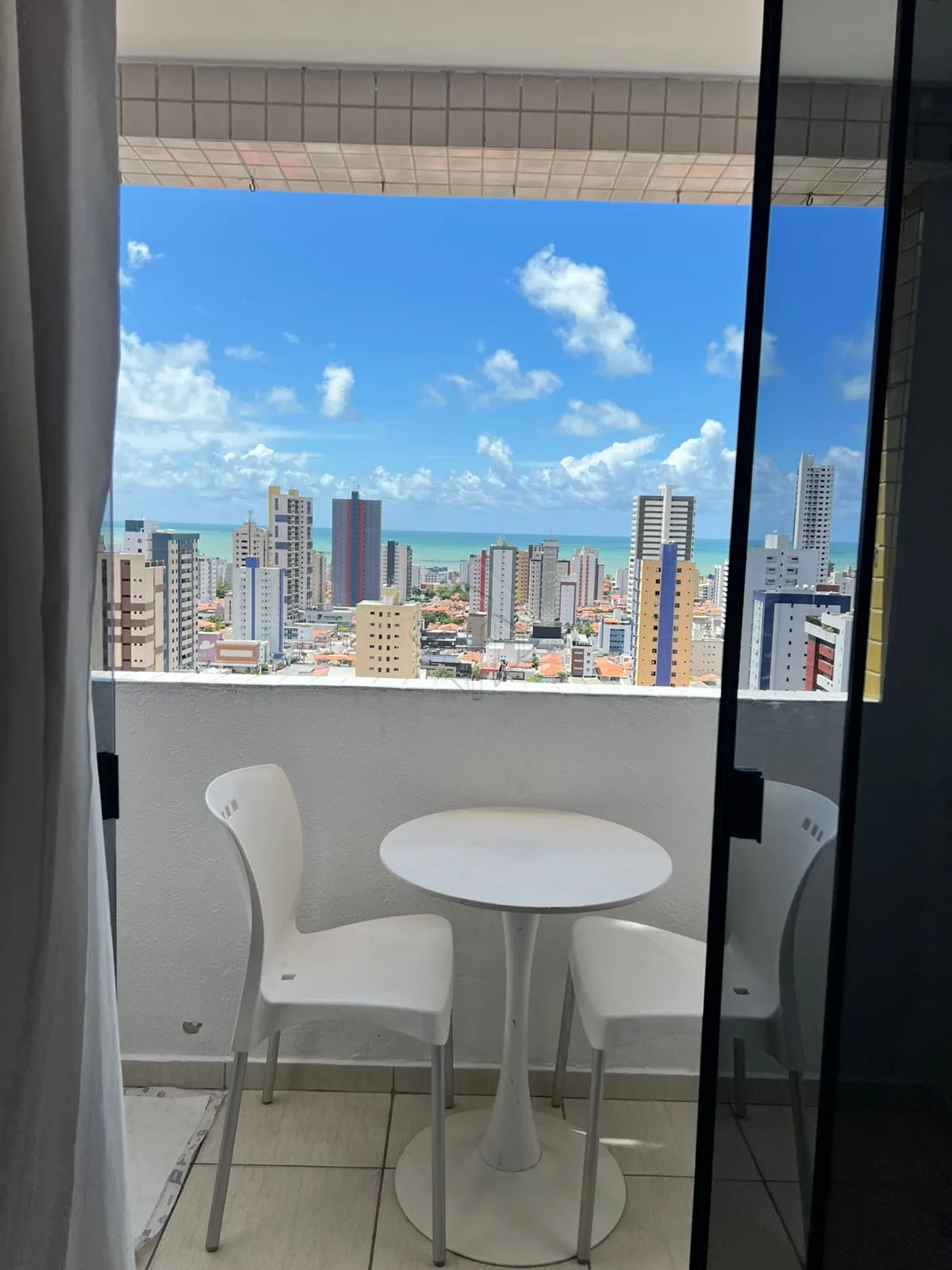 Comprar Apartamento / Padr&atilde;o em Jo&atilde;o Pessoa R$ 600.000,00 - Foto 4