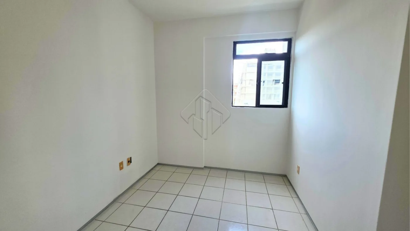 Comprar Apartamento / Padr&atilde;o em Jo&atilde;o Pessoa R$ 490.000,00 - Foto 15