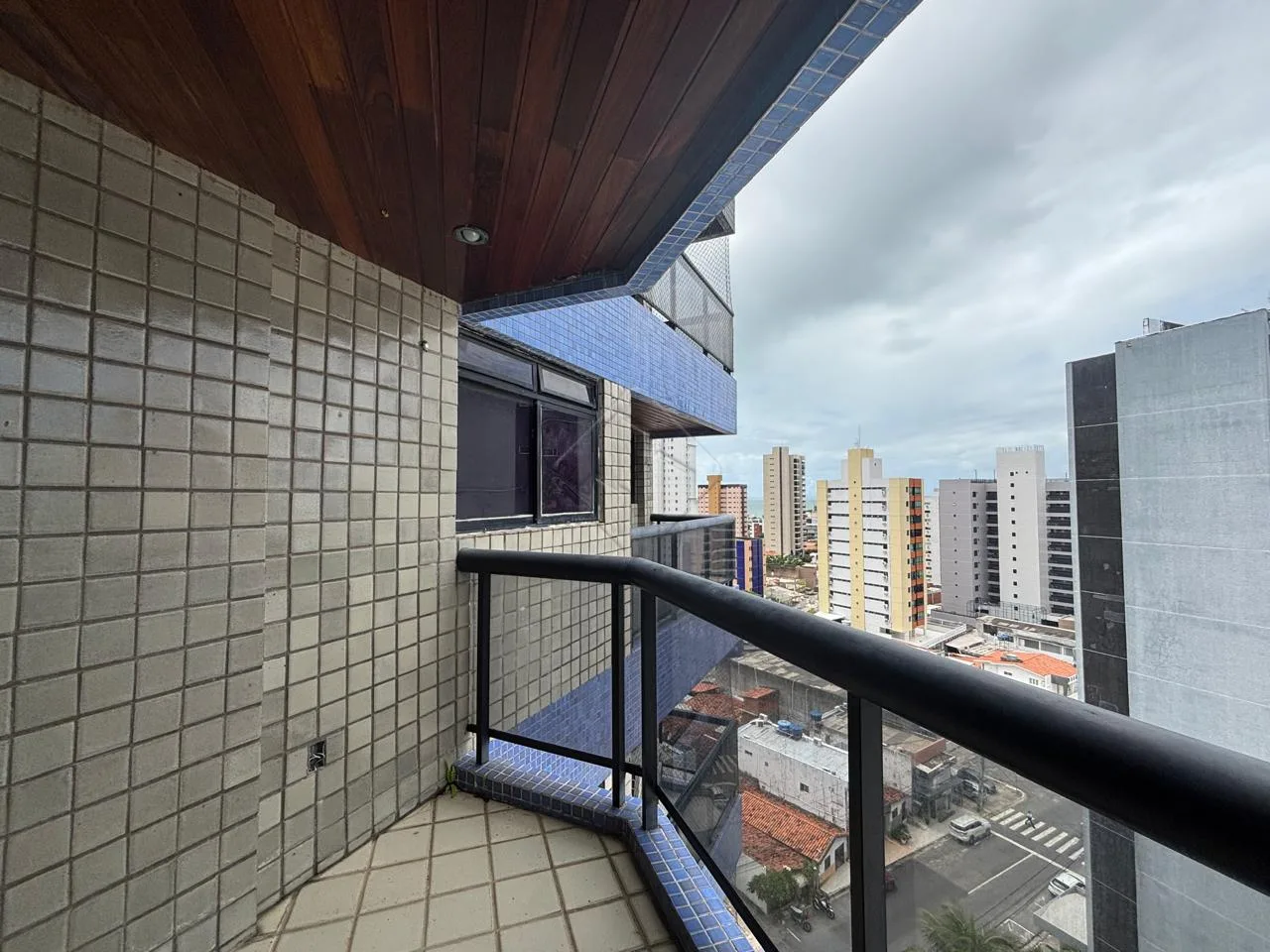 Comprar Apartamento / Padr&atilde;o em Jo&atilde;o Pessoa R$ 980.000,00 - Foto 6