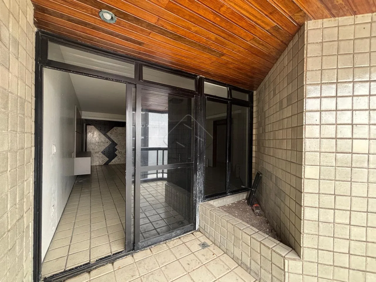 Comprar Apartamento / Padr&atilde;o em Jo&atilde;o Pessoa R$ 980.000,00 - Foto 3