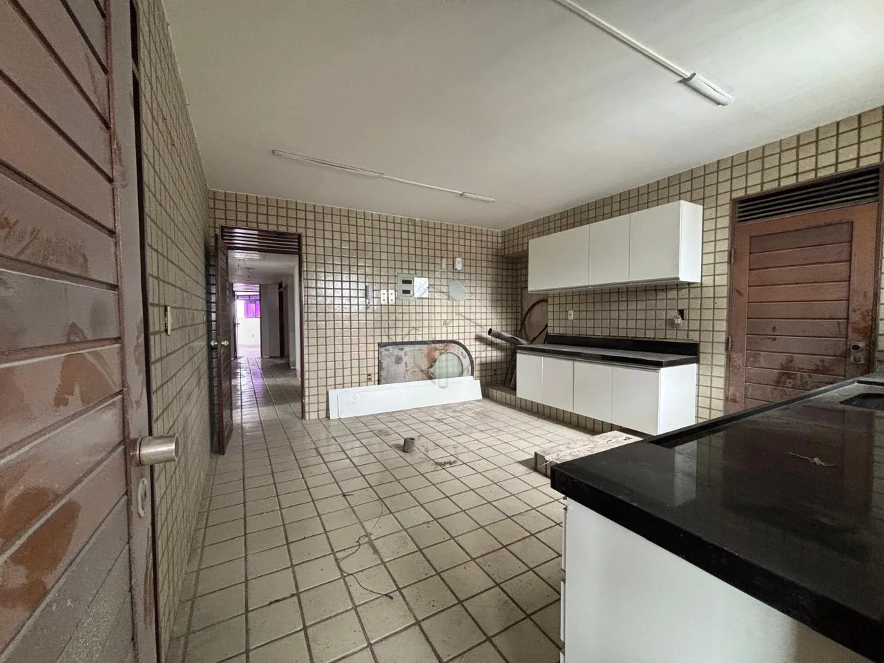 Comprar Apartamento / Padr&atilde;o em Jo&atilde;o Pessoa R$ 980.000,00 - Foto 8