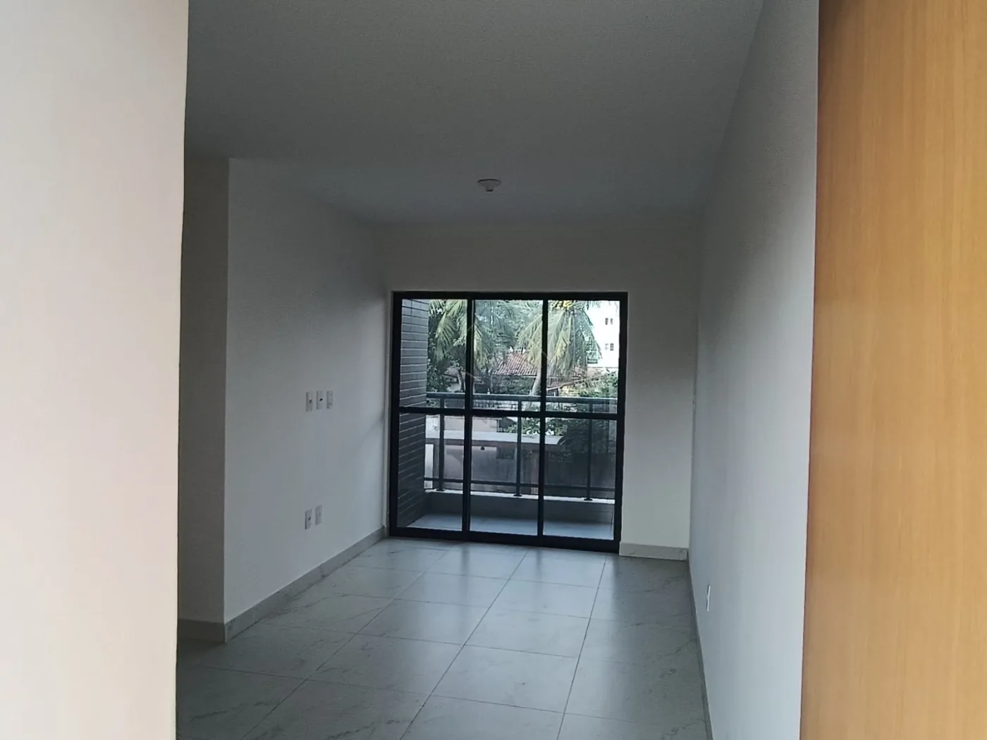 Comprar Apartamento / Padr&atilde;o em Jo&atilde;o Pessoa R$ 380.000,00 - Foto 2