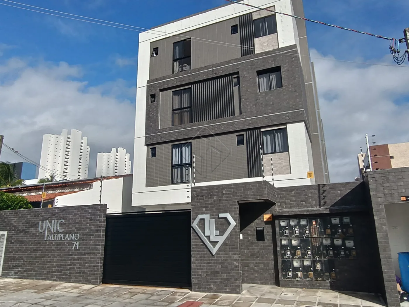 Comprar Apartamento / Padr&atilde;o em Jo&atilde;o Pessoa R$ 380.000,00 - Foto 1