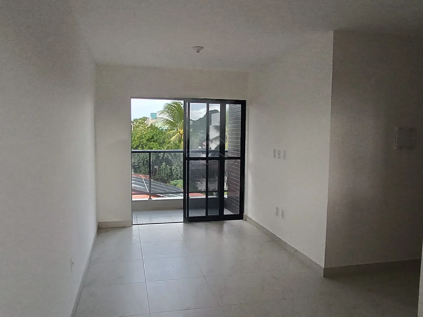 Comprar Casa / Padr&atilde;o em Jo&atilde;o Pessoa R$ 395.000,00 - Foto 3