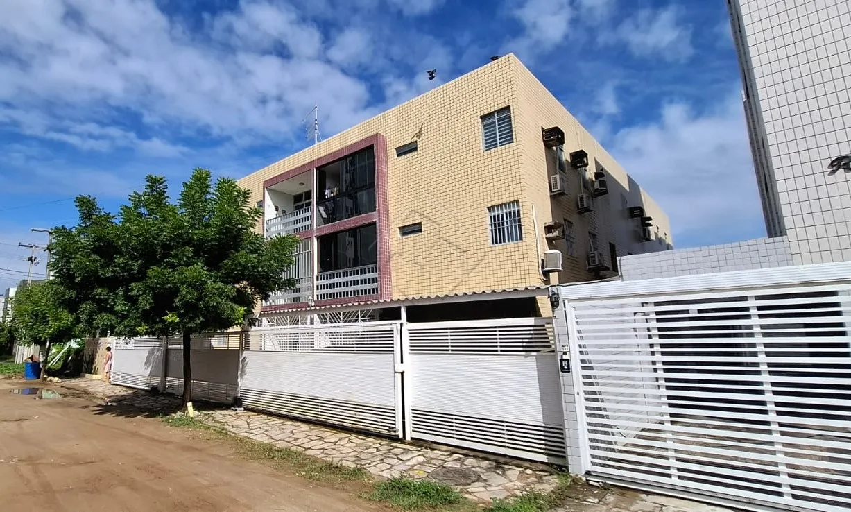 Comprar Apartamento / Padr&atilde;o em Cabedelo R$ 340.000,00 - Foto 1