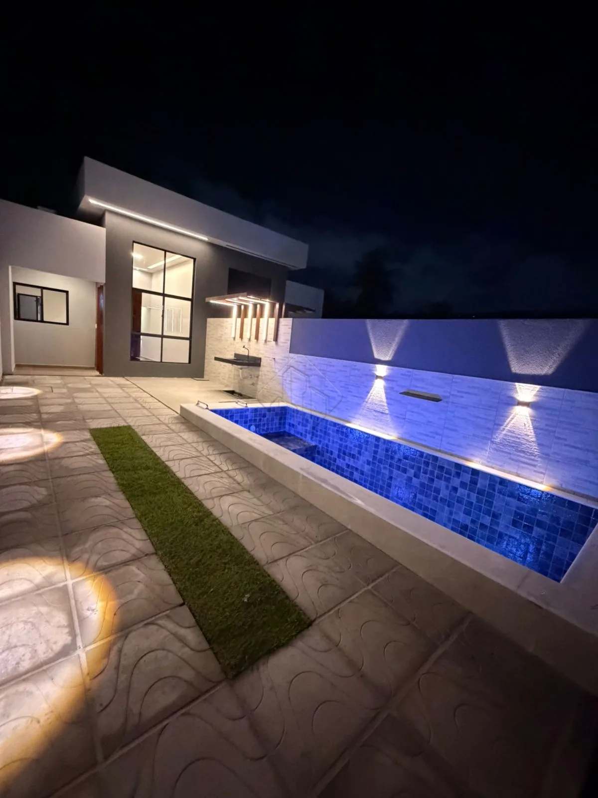 Comprar Casa / Padr&atilde;o em Jo&atilde;o Pessoa R$ 550.000,00 - Foto 2
