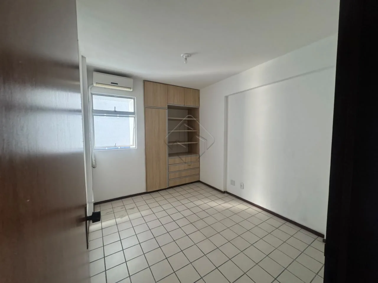 Comprar Apartamento / Padr&atilde;o em Jo&atilde;o Pessoa R$ 550.000,00 - Foto 11
