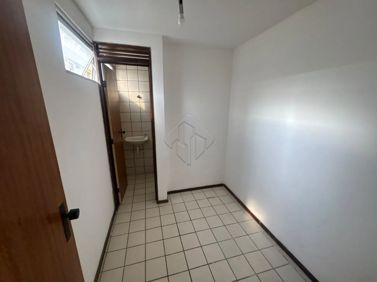 Comprar Apartamento / Padr&atilde;o em Jo&atilde;o Pessoa R$ 550.000,00 - Foto 6