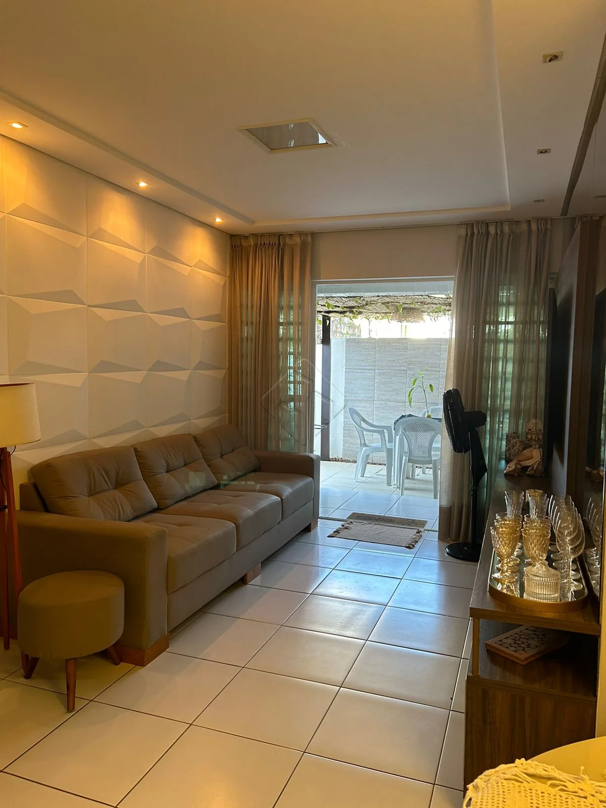Comprar Apartamento / Padr&atilde;o em Cabedelo R$ 640.000,00 - Foto 2