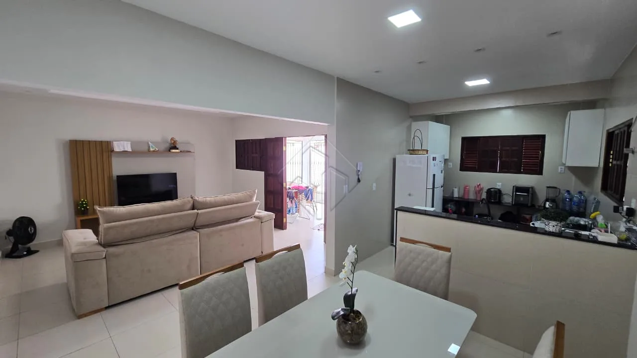 Comprar Casa / Padr&atilde;o em Jo&atilde;o Pessoa R$ 649.000,00 - Foto 2
