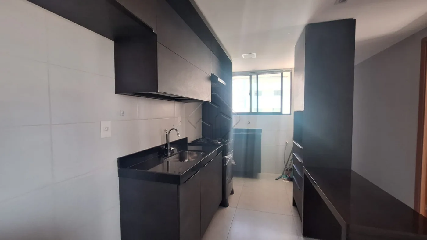 Comprar Apartamento / Padr&atilde;o em Jo&atilde;o Pessoa R$ 749.000,00 - Foto 4