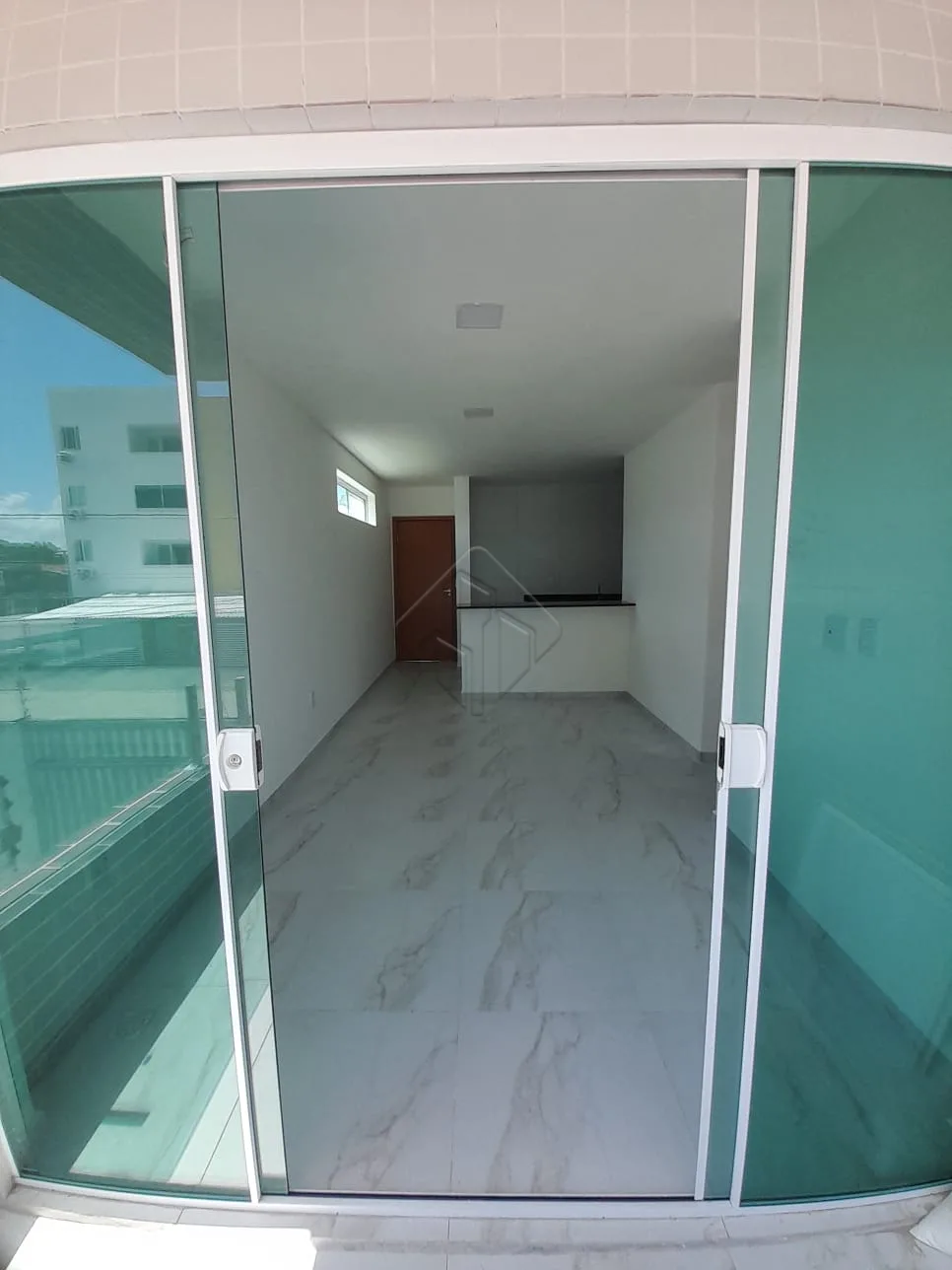 Comprar Apartamento / Padr&atilde;o em Jo&atilde;o Pessoa R$ 400.000,00 - Foto 4