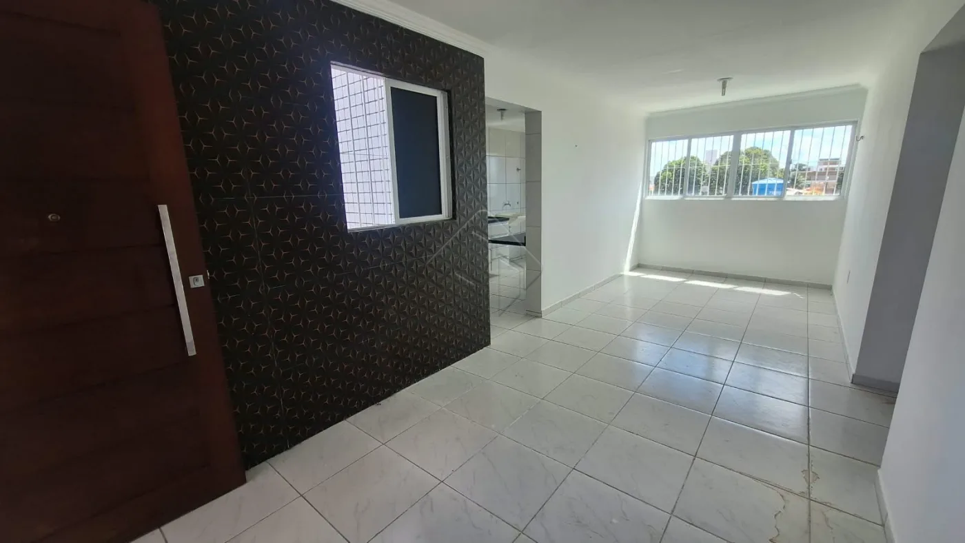 Comprar Apartamento / Padr&atilde;o em Jo&atilde;o Pessoa R$ 220.000,00 - Foto 2