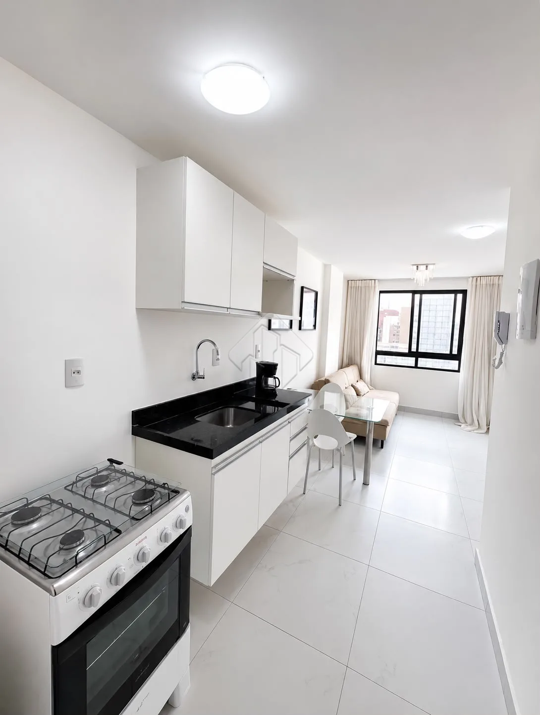 Comprar Apartamento / Padr&atilde;o em Cabedelo R$ 330.000,00 - Foto 2