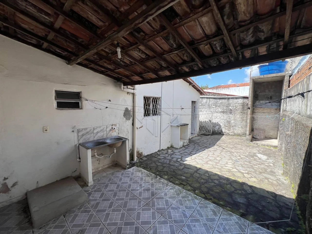 Comprar Casa / Padr&atilde;o em Jo&atilde;o Pessoa R$ 320.000,00 - Foto 2