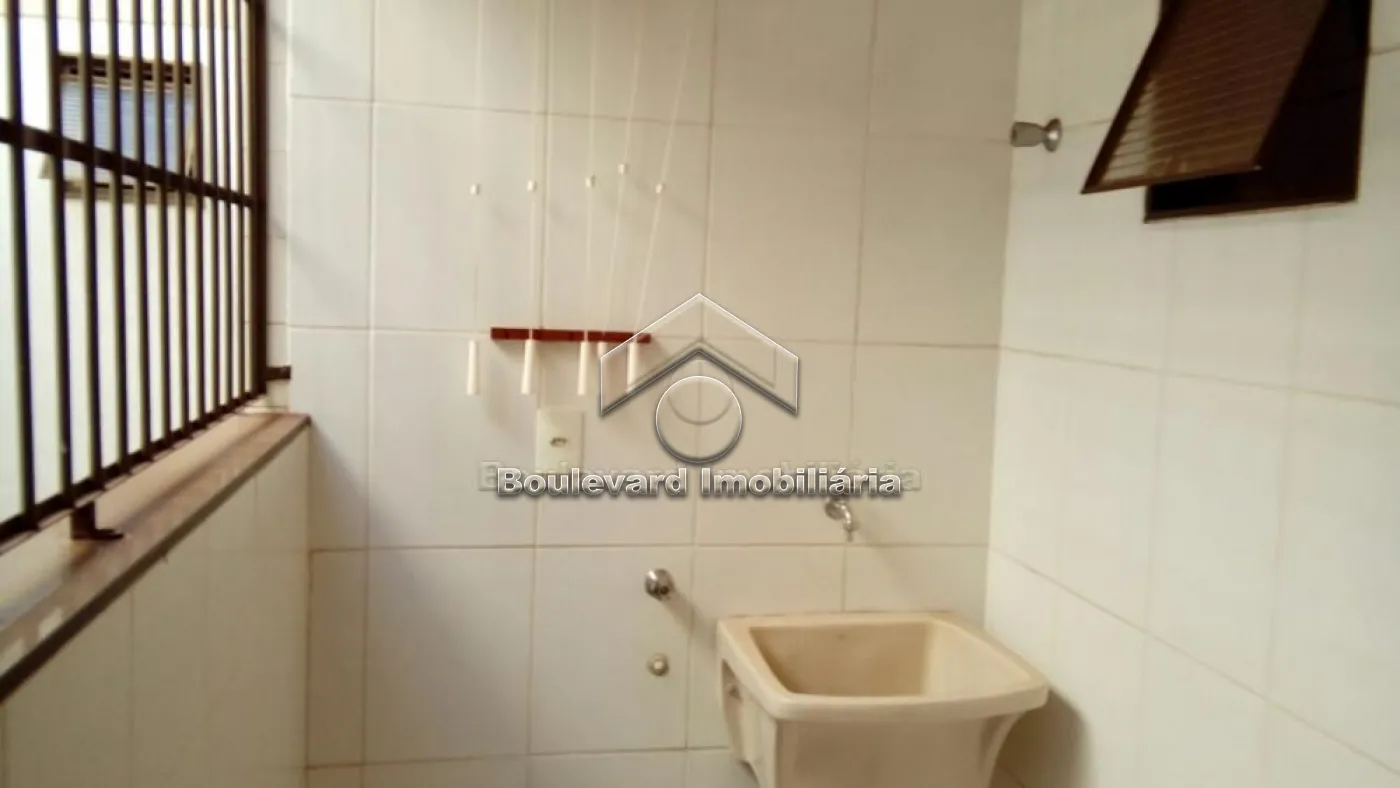 Alugar Apartamento / Padr&atilde;o em Ribeir&atilde;o Preto R$ 870,00 - Foto 17