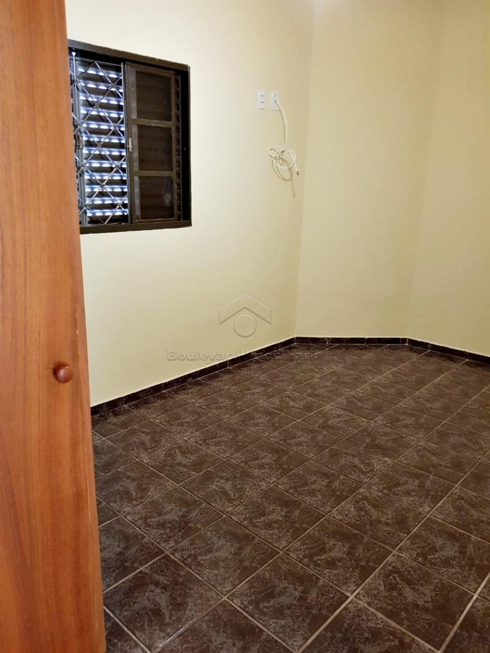Alugar Apartamento / Padr&atilde;o em Ribeir&atilde;o Preto R$ 850,00 - Foto 4