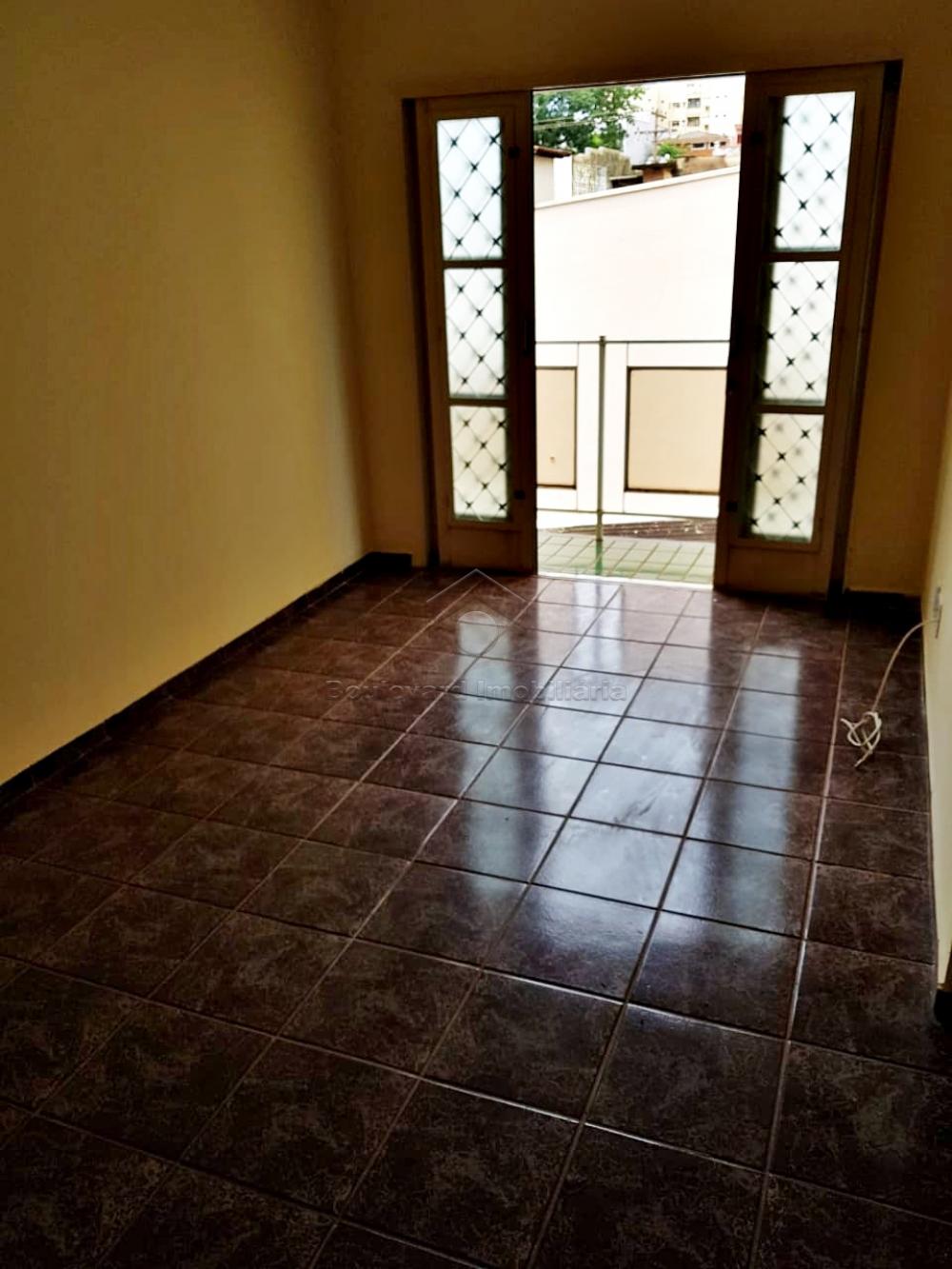 Alugar Apartamento / Padr&atilde;o em Ribeir&atilde;o Preto R$ 850,00 - Foto 2