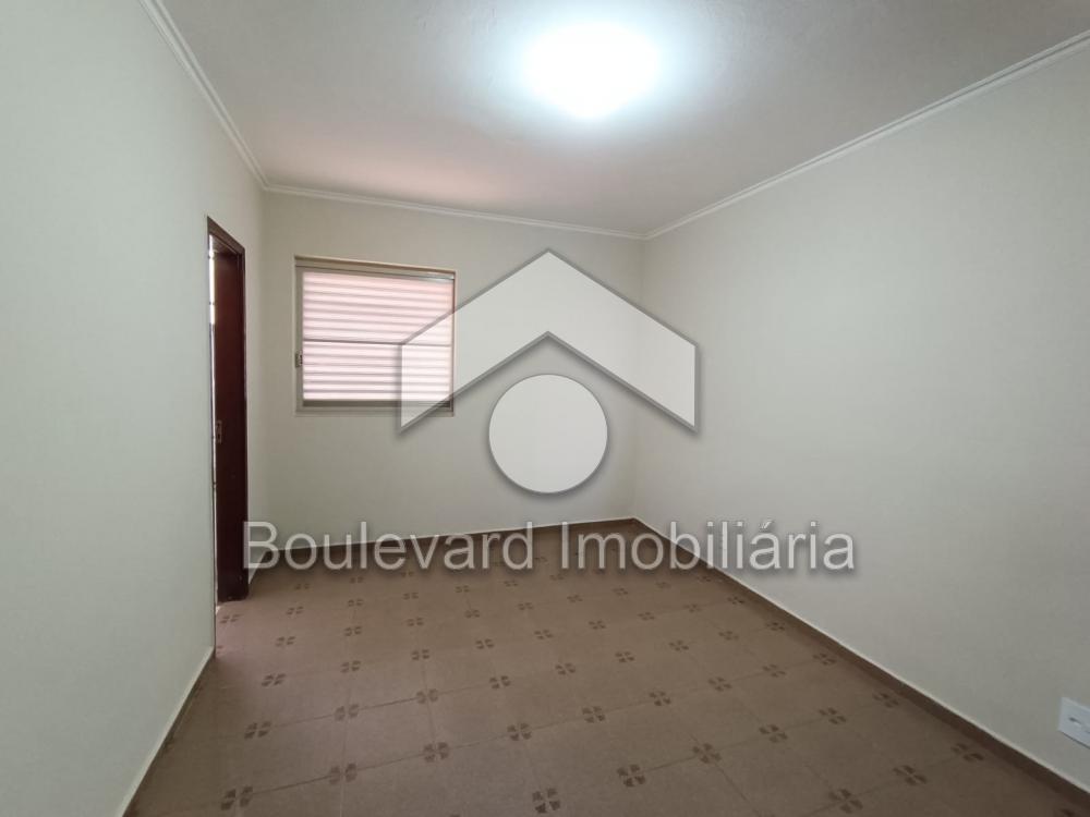 Alugar Apartamento / Padr&atilde;o em Ribeir&atilde;o Preto R$ 1.100,00 - Foto 3