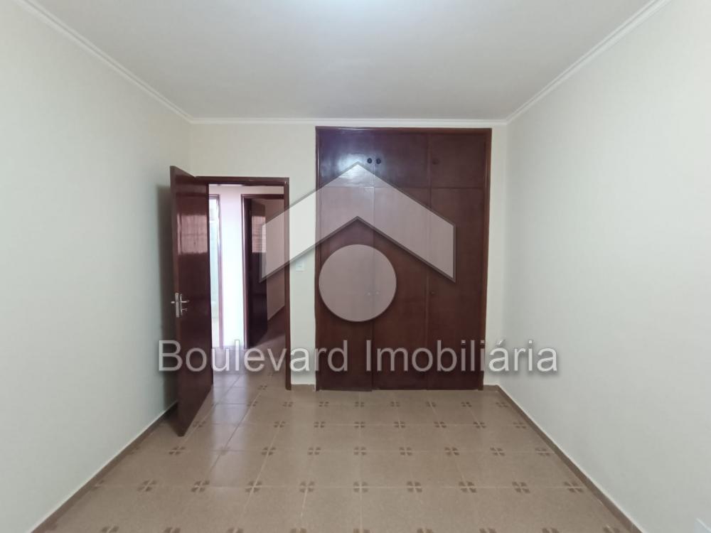 Alugar Apartamento / Padr&atilde;o em Ribeir&atilde;o Preto R$ 1.100,00 - Foto 4