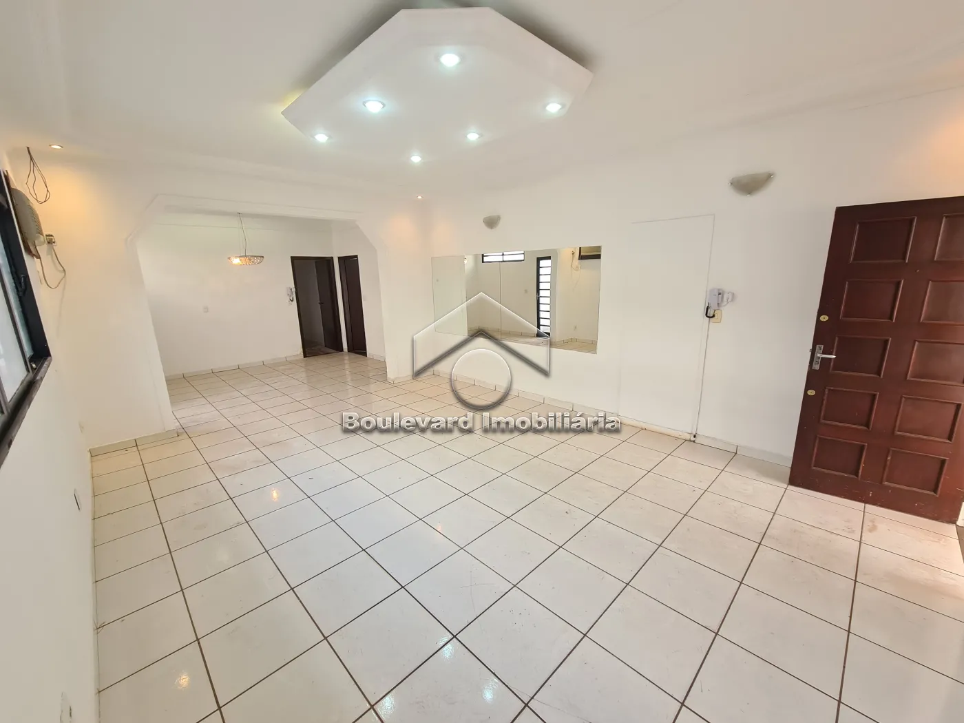 Alugar Casa / Padr&atilde;o em Ribeir&atilde;o Preto R$ 7.000,00 - Foto 9