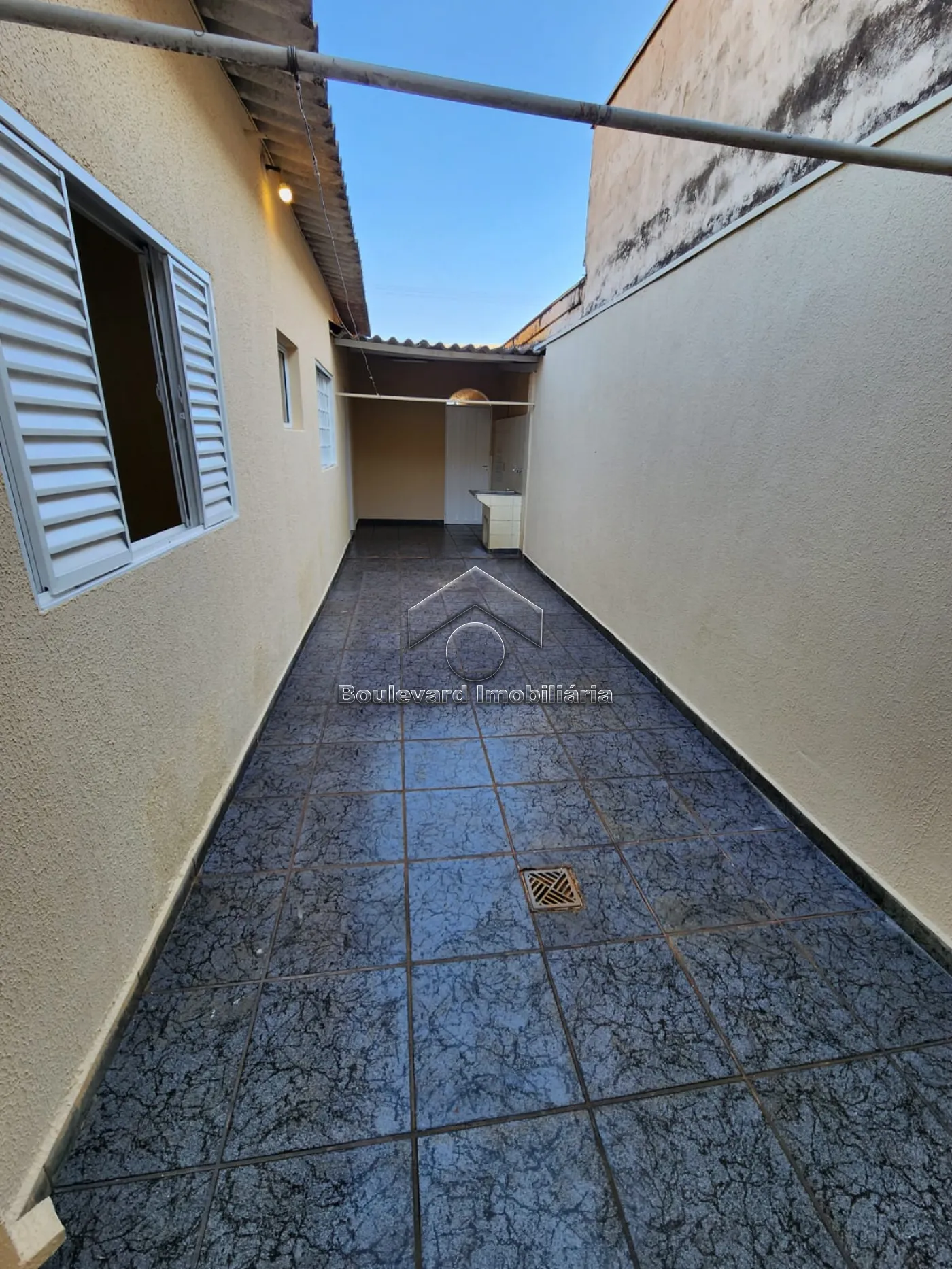 Alugar Casa / Padr&atilde;o em Ribeir&atilde;o Preto R$ 3.200,00 - Foto 4