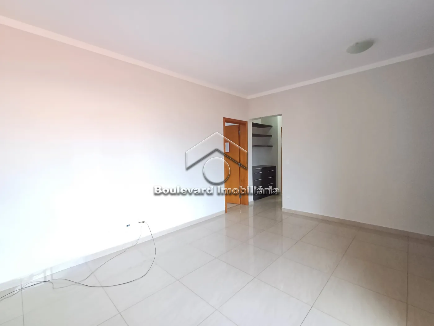 Alugar Apartamento / Padr&atilde;o em Ribeir&atilde;o Preto R$ 2.300,00 - Foto 5