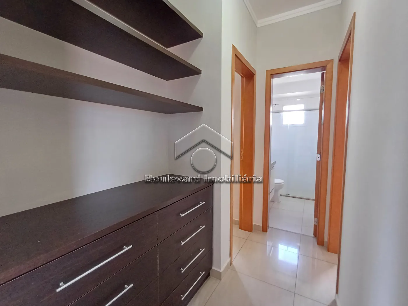 Alugar Apartamento / Padr&atilde;o em Ribeir&atilde;o Preto R$ 2.300,00 - Foto 11