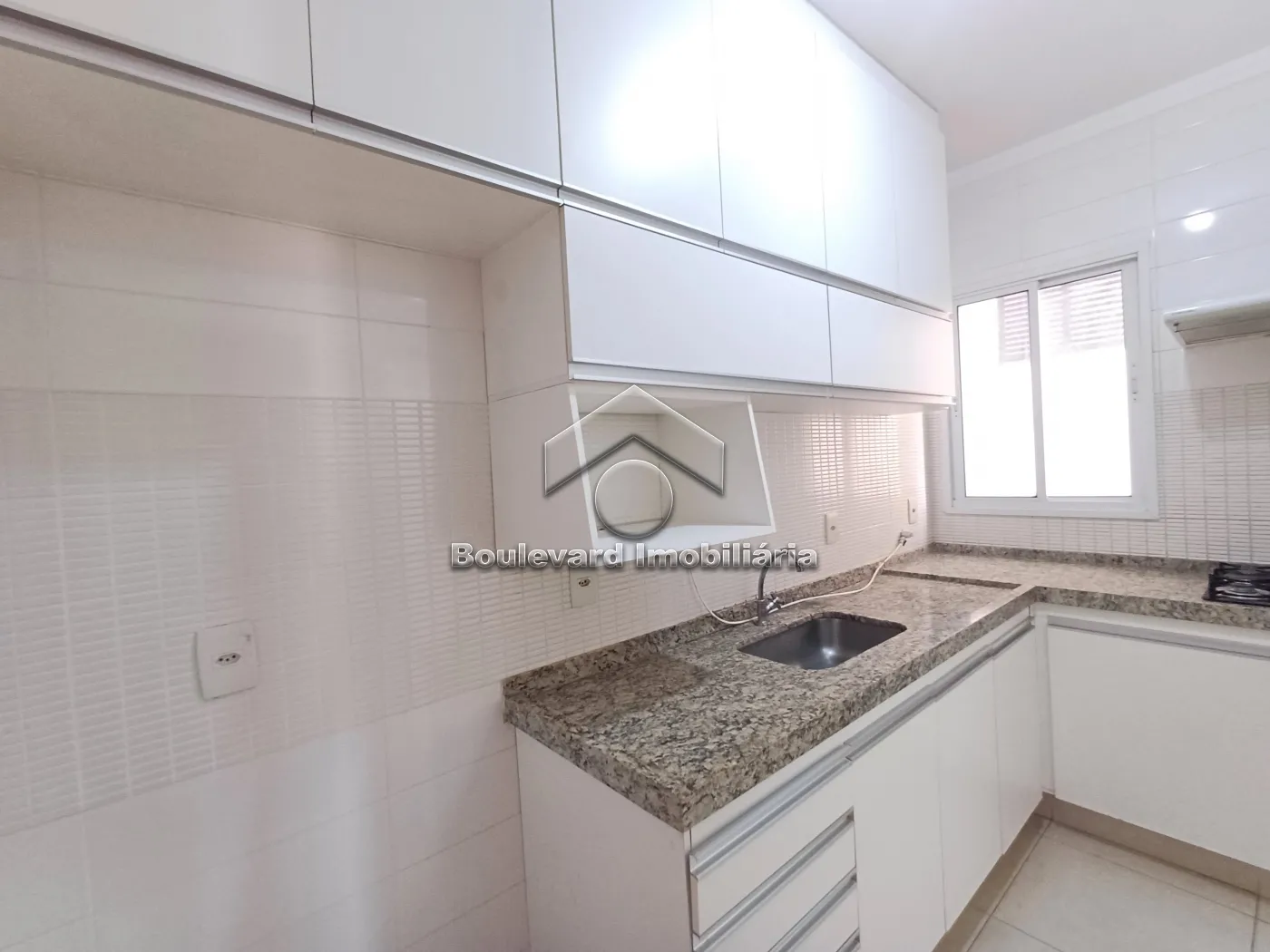 Alugar Apartamento / Padr&atilde;o em Ribeir&atilde;o Preto R$ 2.300,00 - Foto 27