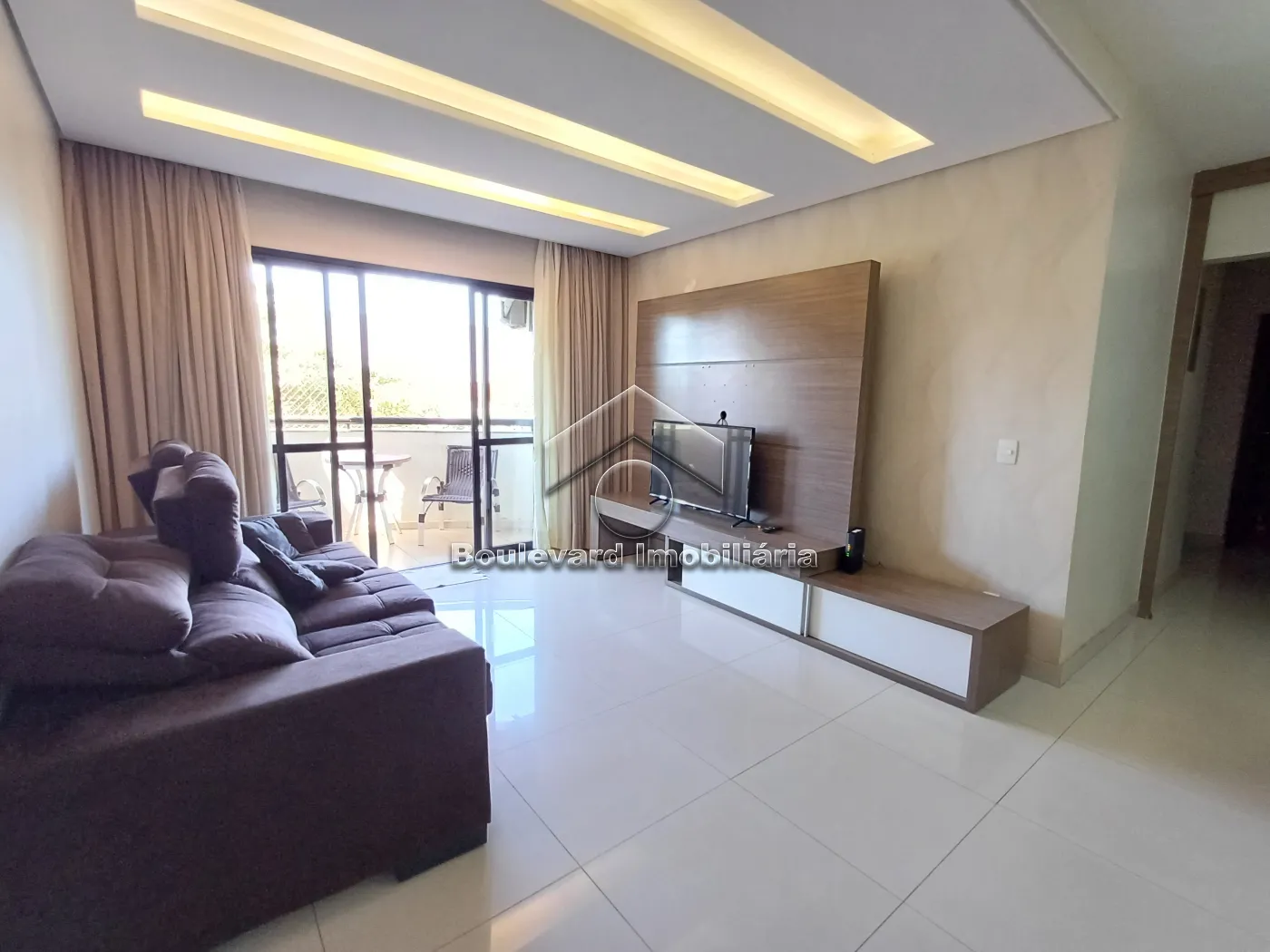 Alugar Apartamento / Padr&atilde;o em Ribeir&atilde;o Preto R$ 3.200,00 - Foto 5