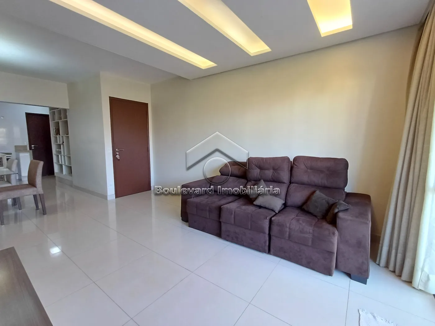 Alugar Apartamento / Padr&atilde;o em Ribeir&atilde;o Preto R$ 3.200,00 - Foto 8