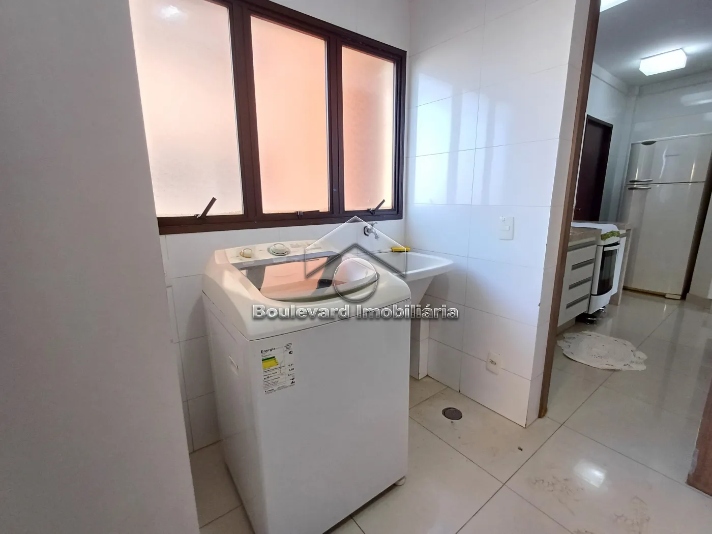 Alugar Apartamento / Padr&atilde;o em Ribeir&atilde;o Preto R$ 3.200,00 - Foto 48